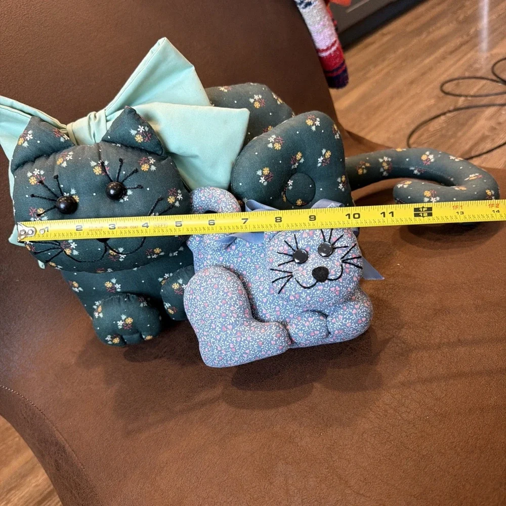 Handmade Fabric Cat Plush Shelf Sitter Pair Country Cottage Folk Art Floral